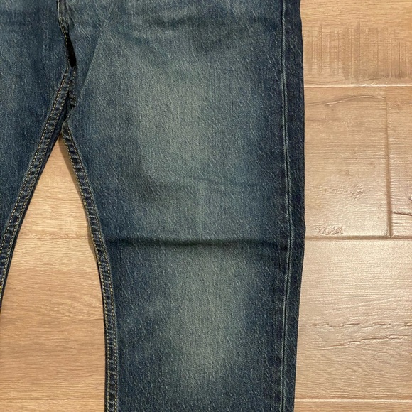 Men’s Levi’s Jeans - Picture 3 of 7